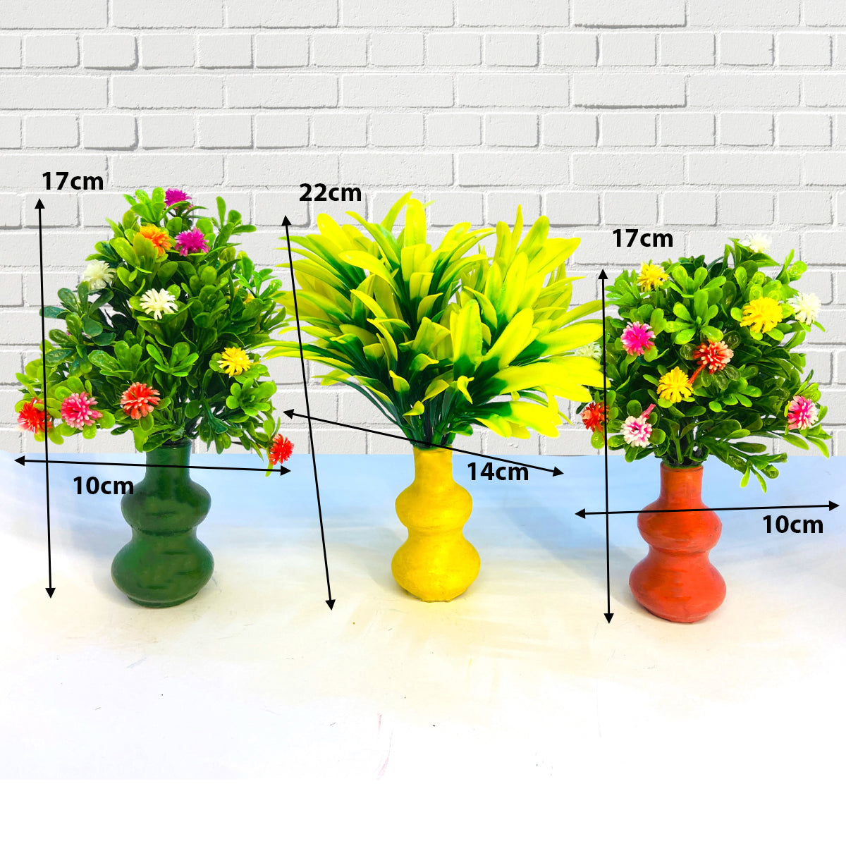 Rakakart- Clay Flower Pot/Vase, Decorative Showpiece.