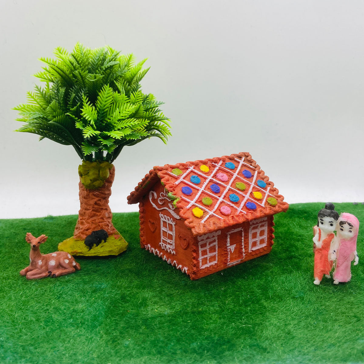 RAKAKART--beautiful HUT HOME miniature decorative showpiece,