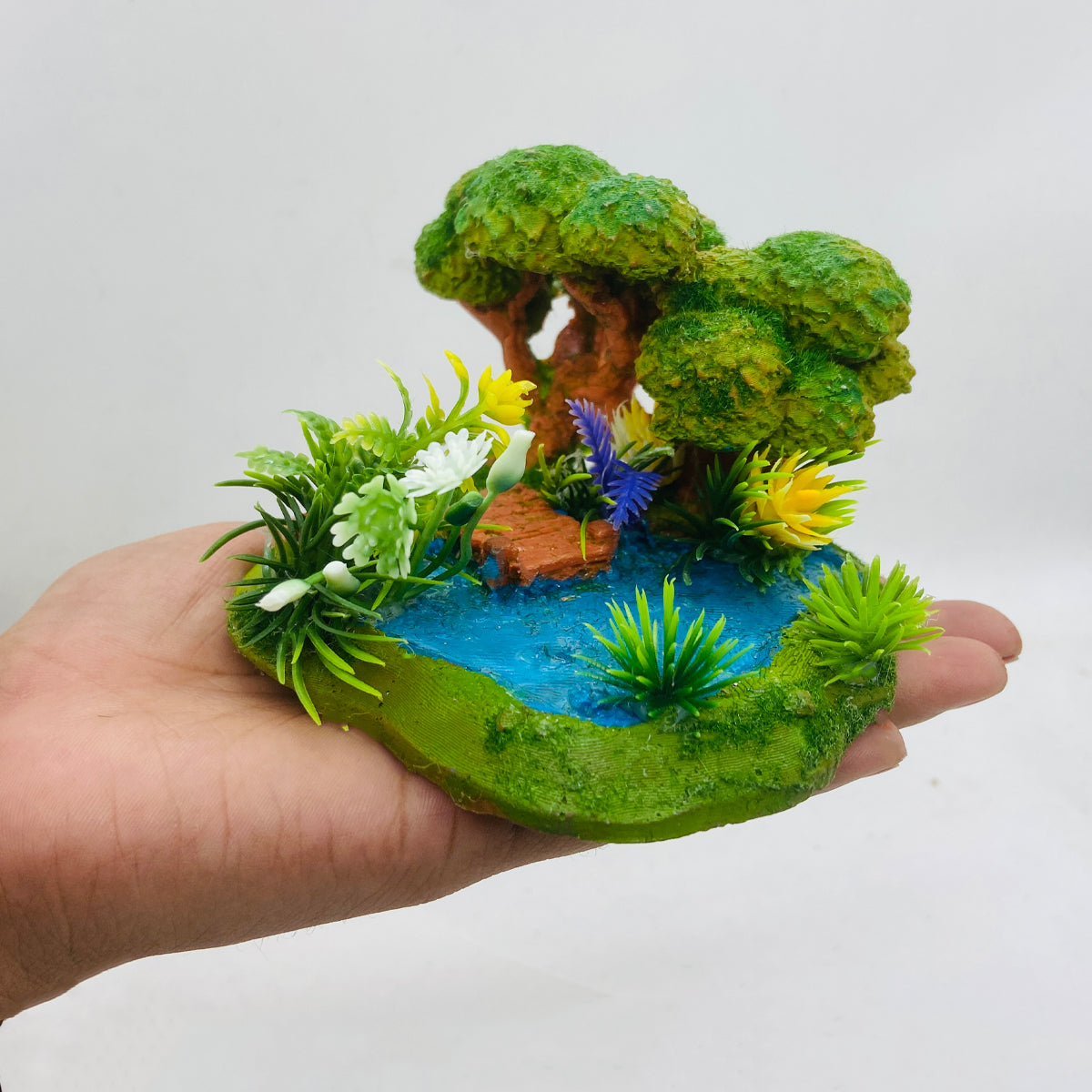 RAKAKART--beautiful FAIRY GARDEN LAKE MINIATURE// rabbits//decorative accessory